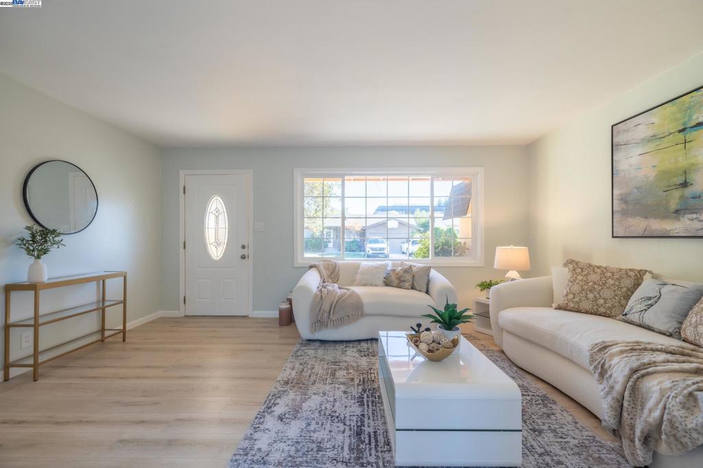 VILLAGE - Residential