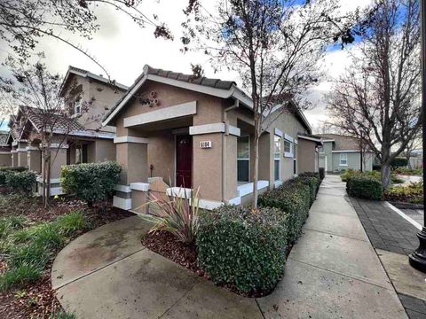 Photo of 6104 Forget Me Not, Livermore, CA 94551 (MLS # 41120303)
