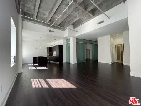 Photo of 727 W 7th Street #1325, Los Angeles, CA 90017 (MLS # 26873727)