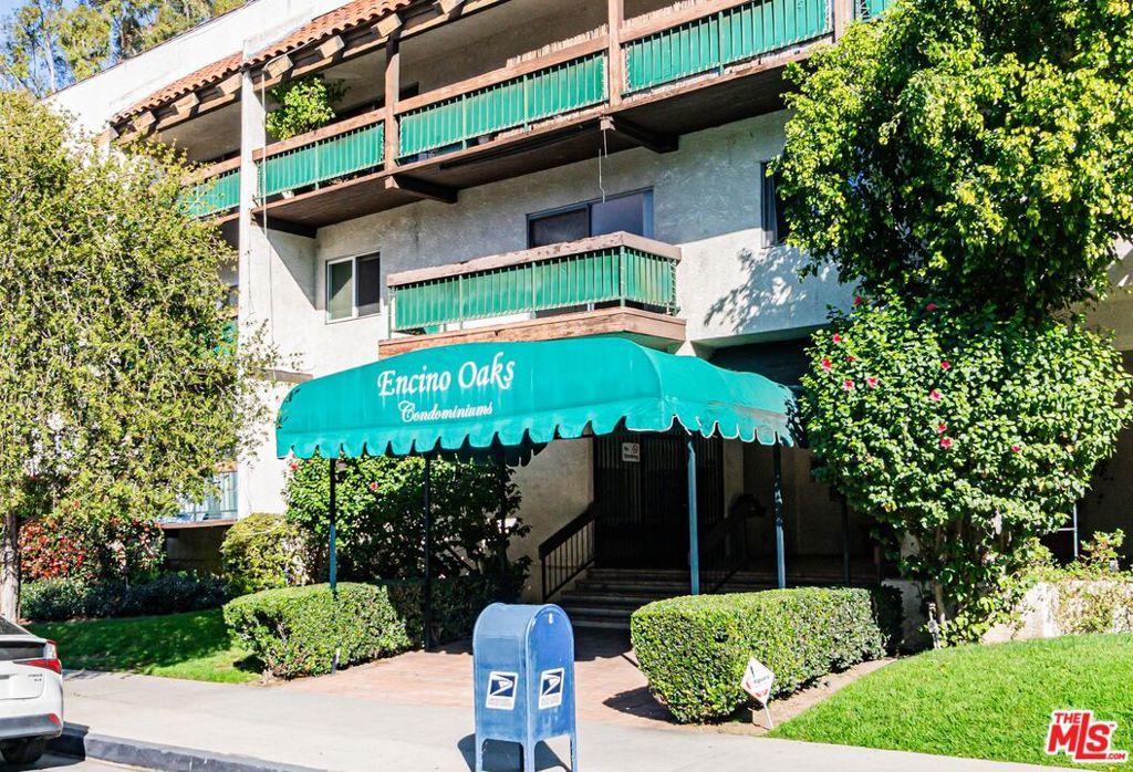 Photo of 5460 White Oak Avenue #J207, Encino, CA 91316 (MLS # 25503647)