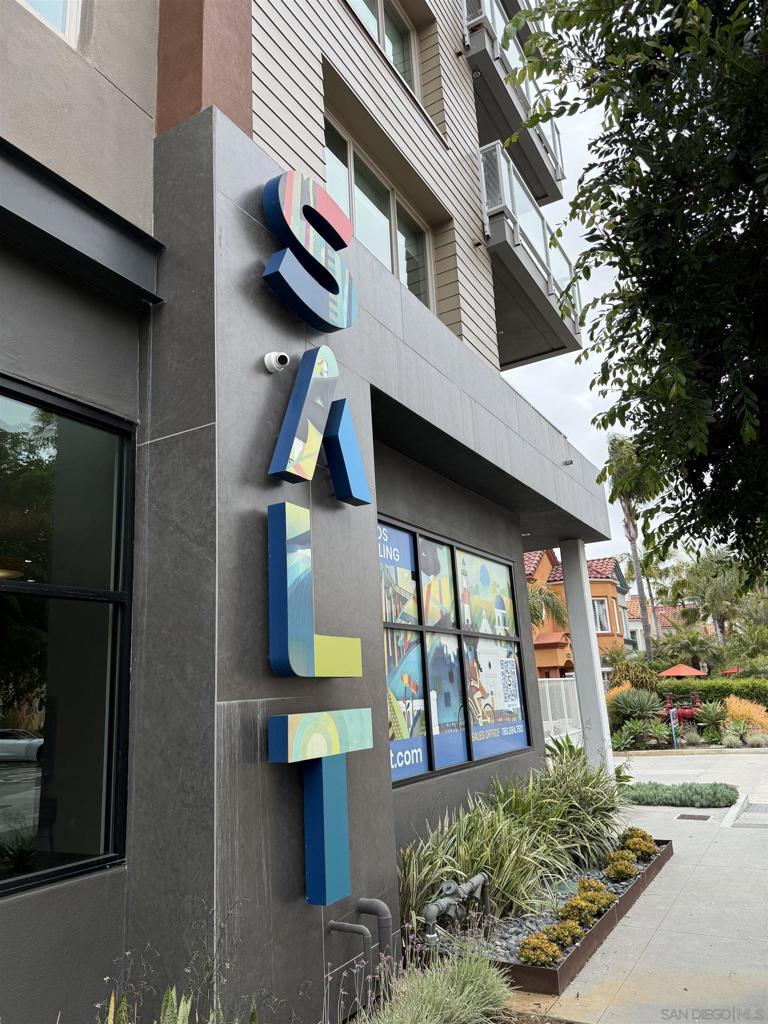 355 N Cleveland Street