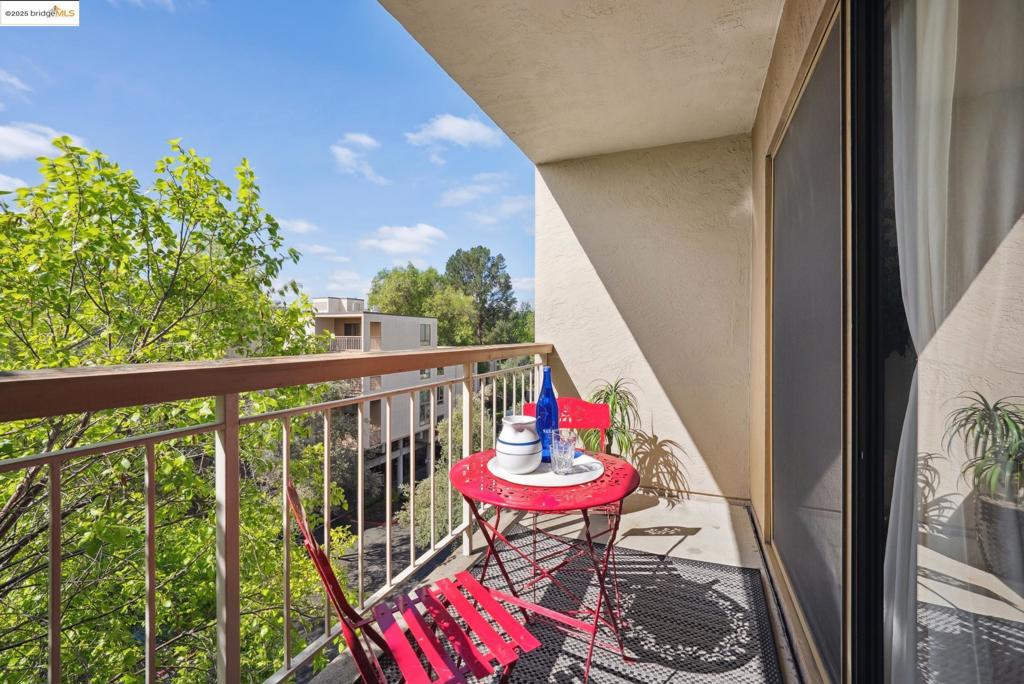 490 N. Civic Dr 505