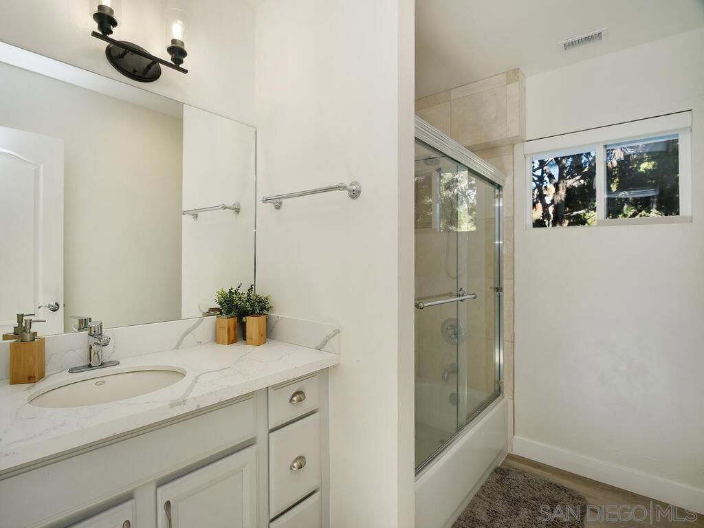 La Jolla - Residential Lease