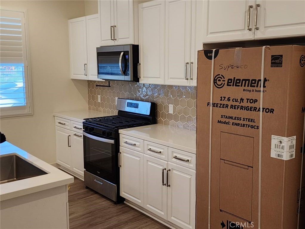 7505 Channel View Street