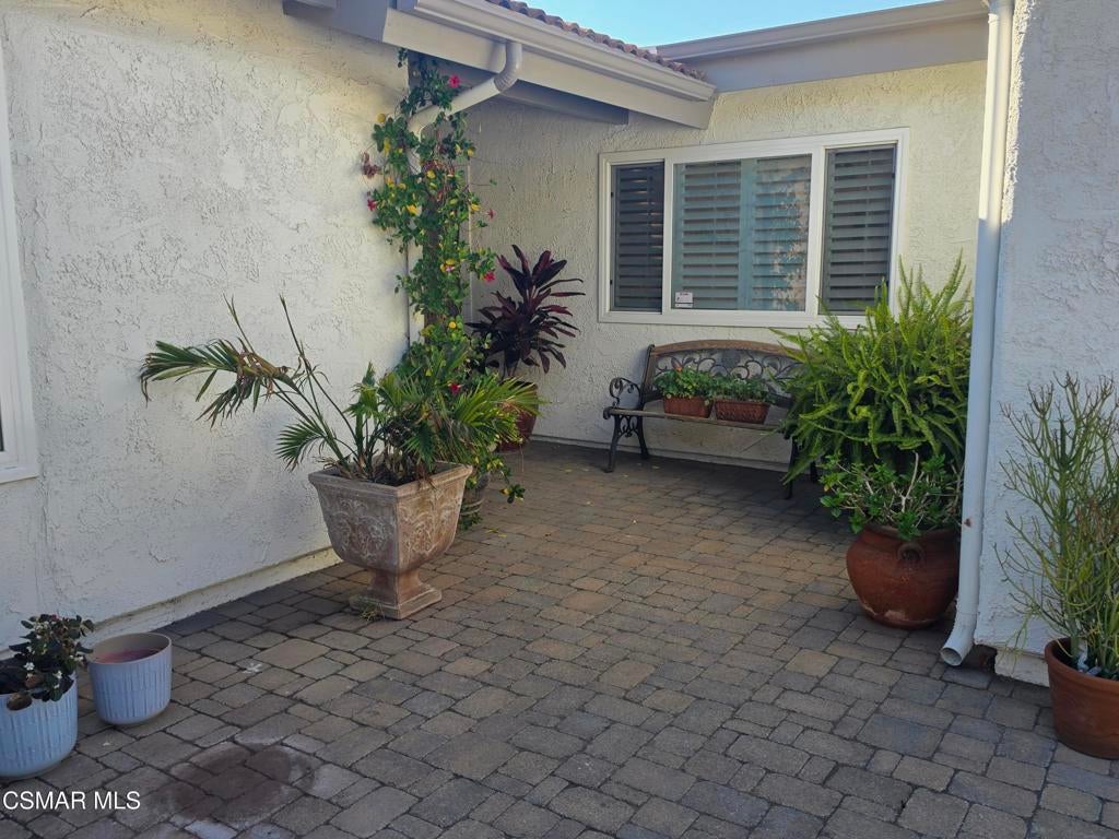 32458 Saddle Mountain Drive