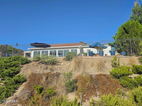 Photo of 32458 Saddle Mountain Drive, Westlake Village, CA 91361 (MLS # 226004812)