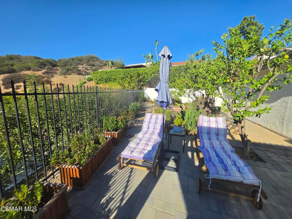 32458 Saddle Mountain Drive
