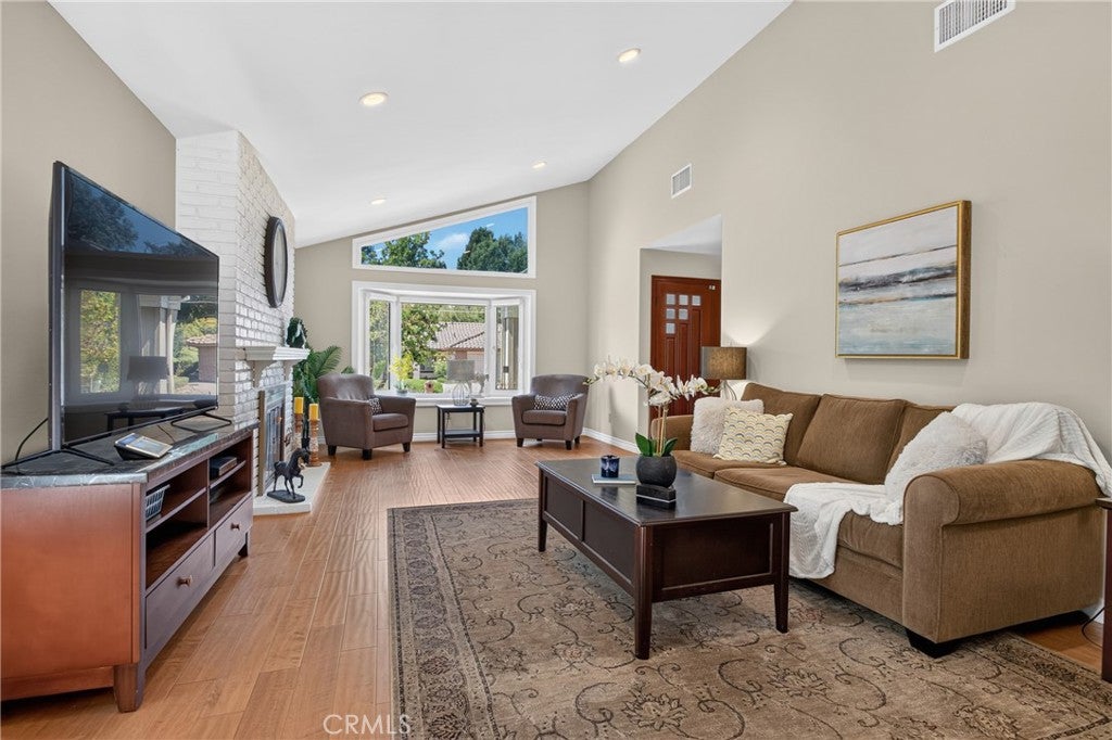 18590 Calle Vista Circle