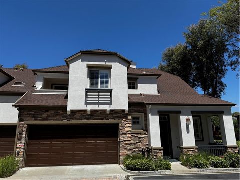 Photo of 1 Amesbury Court, Ladera Ranch, CA 92694 (MLS # OC26086651)