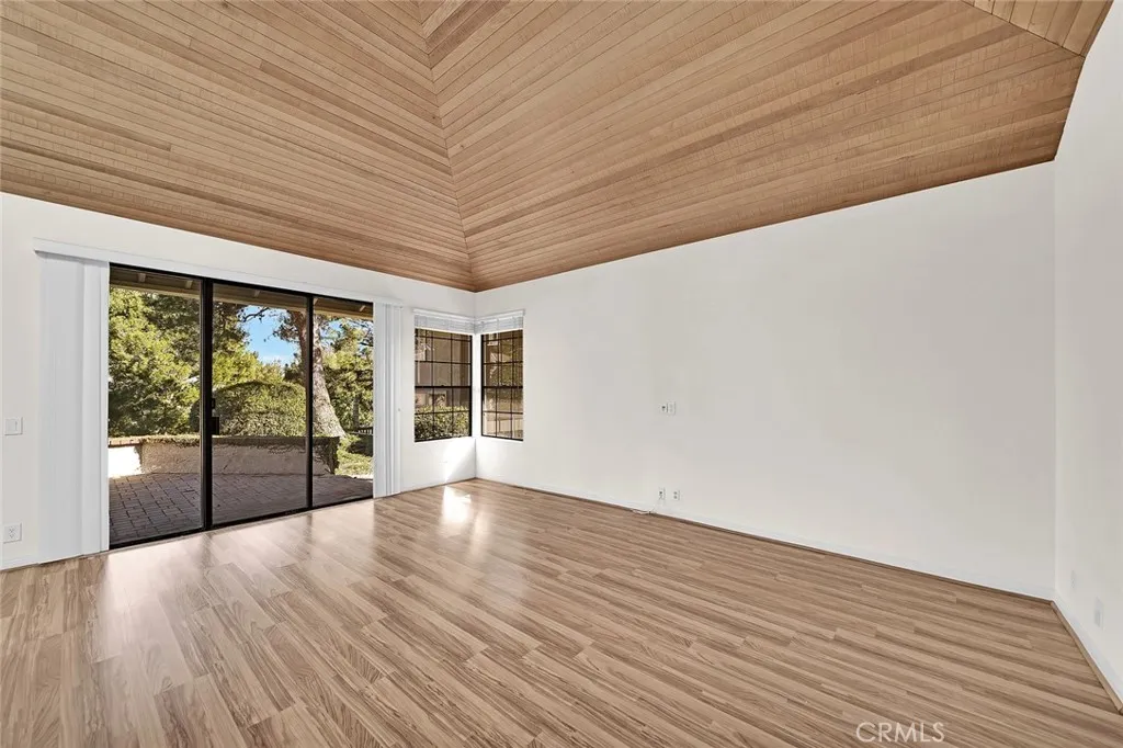 Newport Beach, California 92660, United States, 2 Bedrooms Bedrooms, ,2 BathroomsBathrooms,Residential,Active,170635