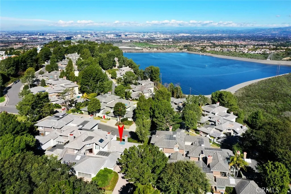 Newport Beach, California 92660, United States, 2 Bedrooms Bedrooms, ,2 BathroomsBathrooms,Residential,Active,170635