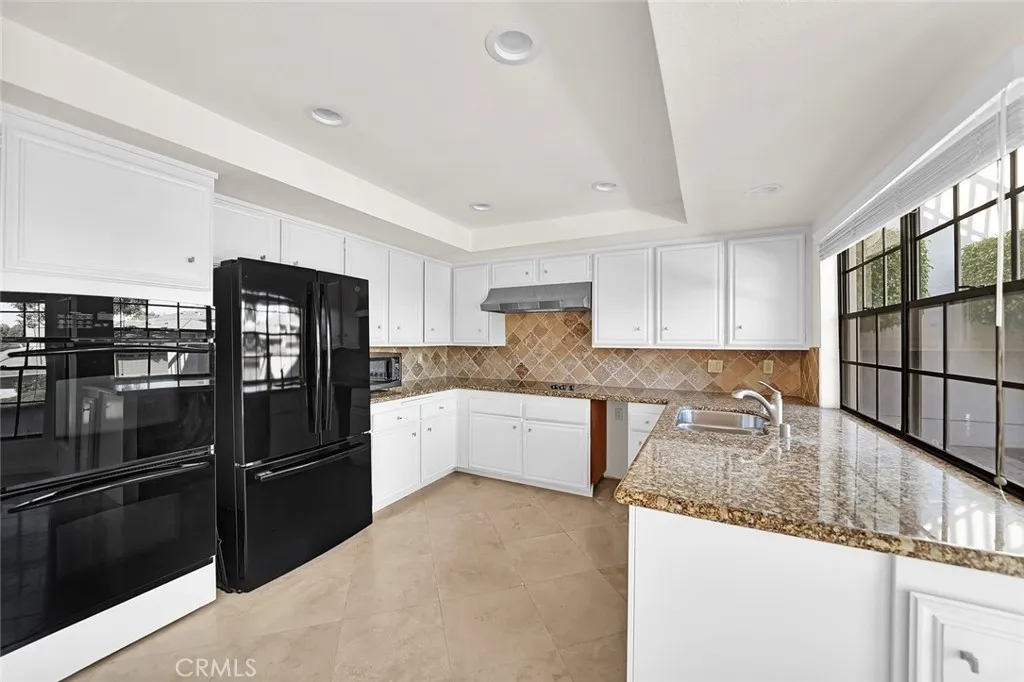 Newport Beach, California 92660, United States, 2 Bedrooms Bedrooms, ,2 BathroomsBathrooms,Residential,Active,170635