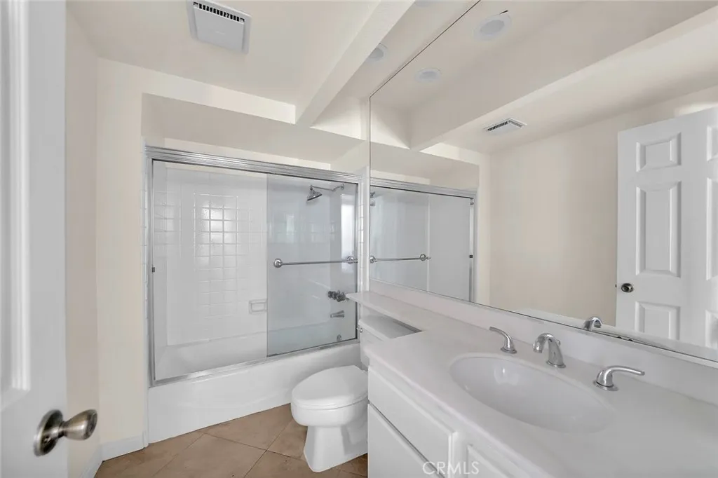 Newport Beach, California 92660, United States, 2 Bedrooms Bedrooms, ,2 BathroomsBathrooms,Residential,Active,170635