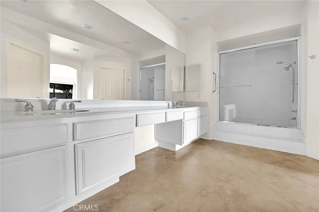 Newport Beach, California 92660, United States, 2 Bedrooms Bedrooms, ,2 BathroomsBathrooms,Residential,Active,170635