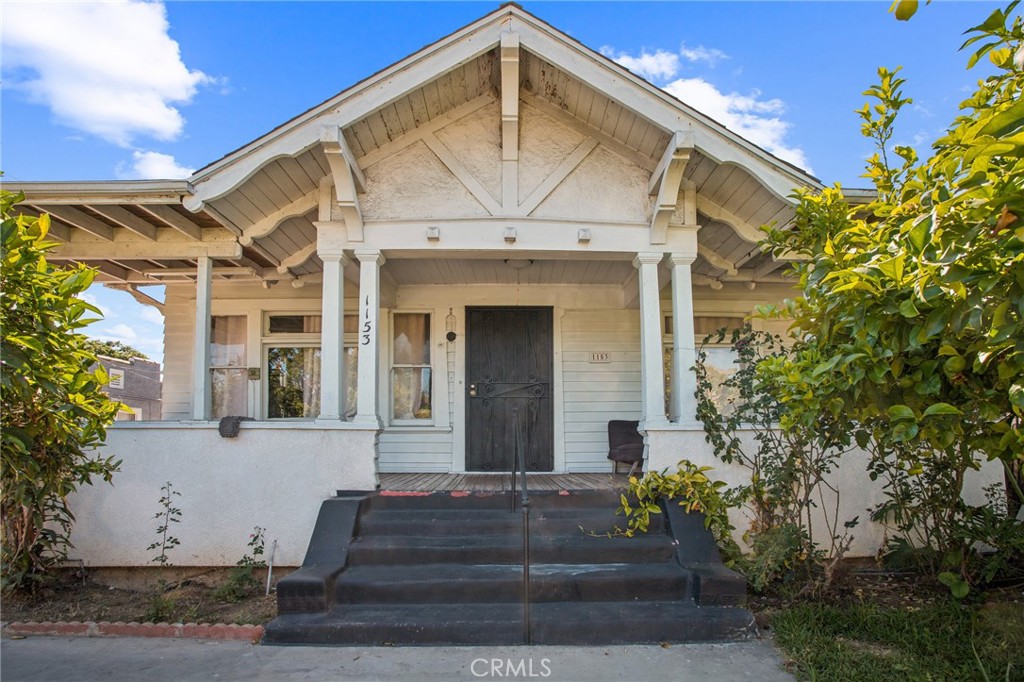 1153 S Kingsley Drive