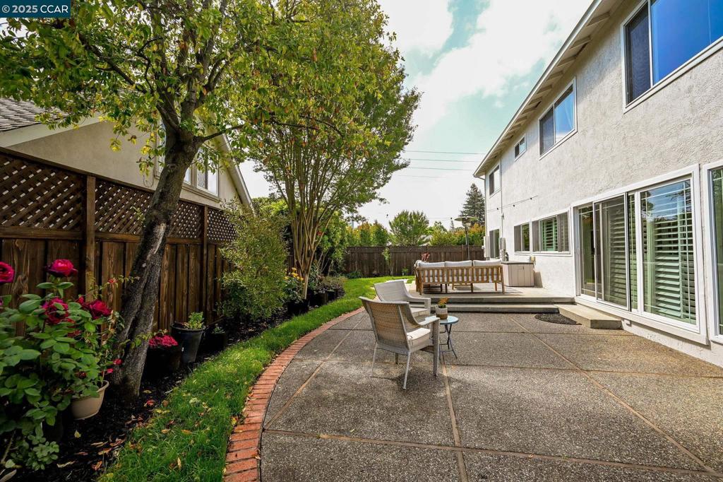 GREENBROOK - Residential