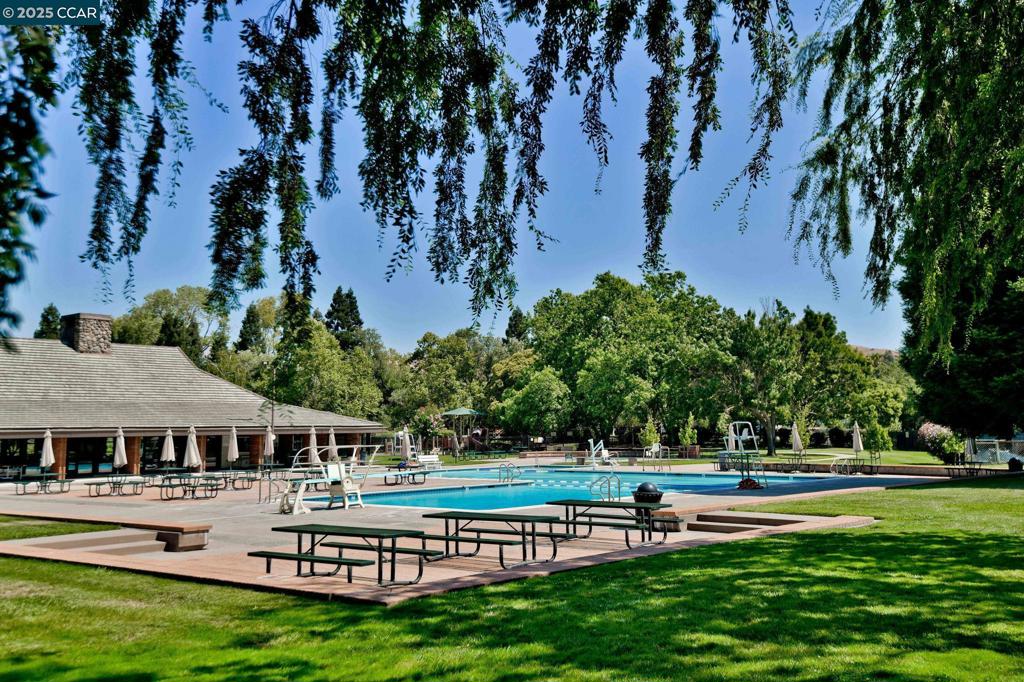 GREENBROOK - Residential