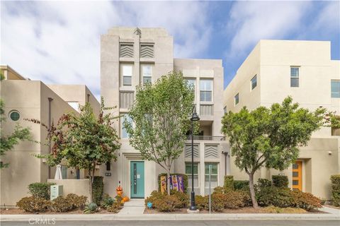 249 Carmine Irvine CA 92618