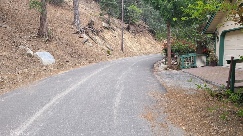 Crestline (CRES) - Land