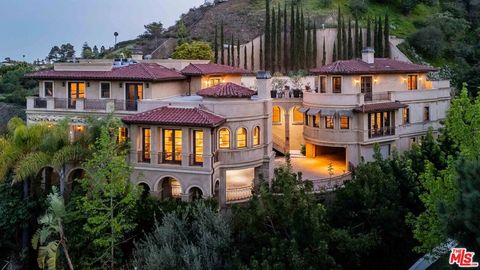 1744 Stone Canyon Road Los Angeles CA 90077