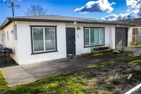 734 Massachusetts Beaumont CA 92223