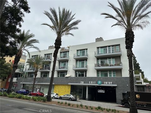 Photo of 238 S Arroyo Pkwy #213, Pasadena, CA 91105 (MLS # CV26134732)