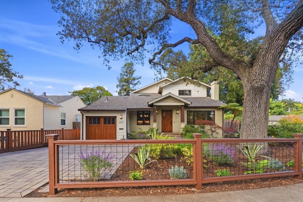619 Bay Road