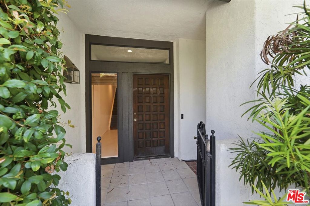 1544 Michael Lane, Los Angeles CA 90272