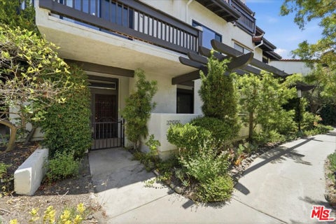 Photo of 1544 Michael Lane, Los Angeles, CA 90272 (MLS # 26864775)