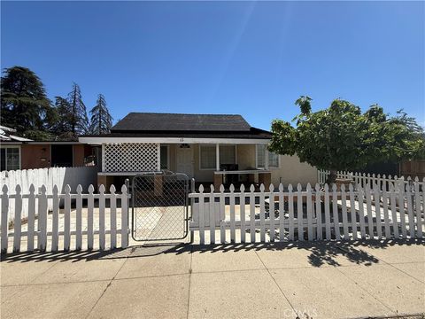 Photo of 162 N 3rd St, Banning, CA 92220 (MLS # CV26093134)