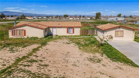 Photo of 7843 W Avenue F, Lancaster, CA 93536 (MLS # SR26047432)