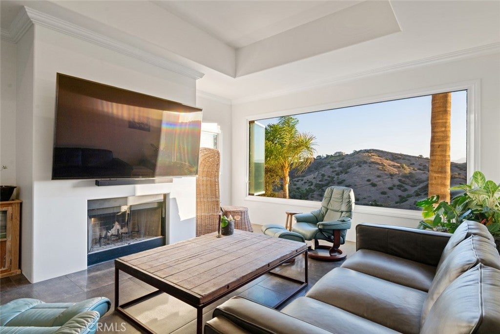 25757 Avenida Del Oro