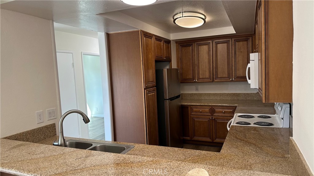 custom - Residential Lease