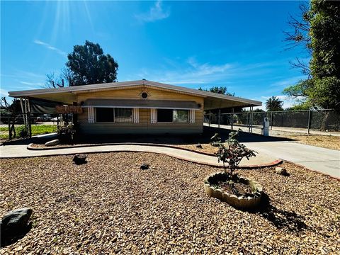 Photo of 30025 Alicante Dr, Homeland, CA 92548 (MLS # IV26056004)