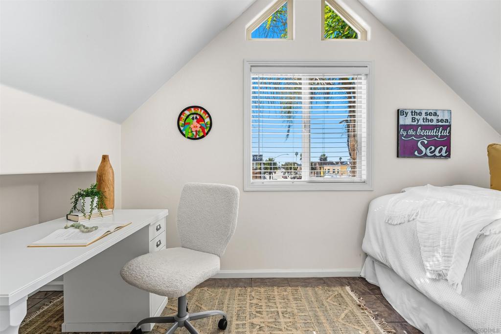 Mission Beach - Residential