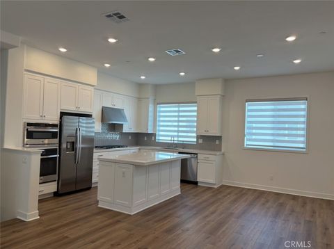 Photo of 277 Lynx, Irvine, CA 92618 (MLS # TR25163678) Photo of 277 Lynx, Irvine, CA 92618 (MLS # TR25163678)