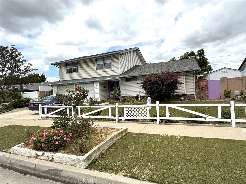 1143 S Chantilly