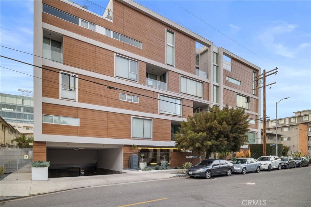 listing image 130728473920303512571