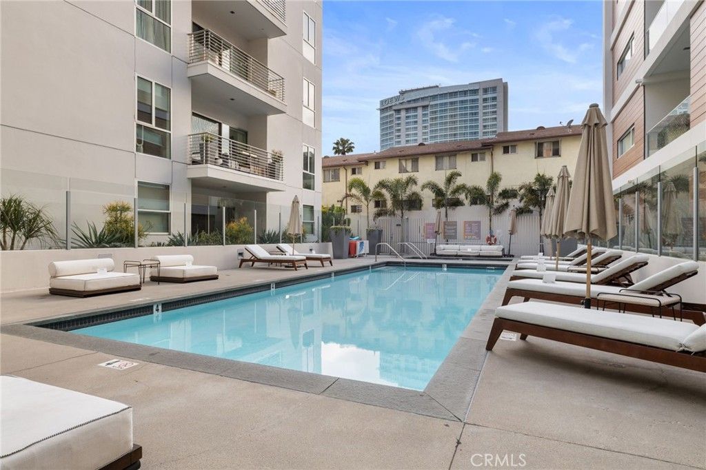listing image 130720470544976975534