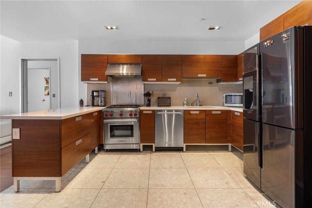 listing image 130725011120266697200