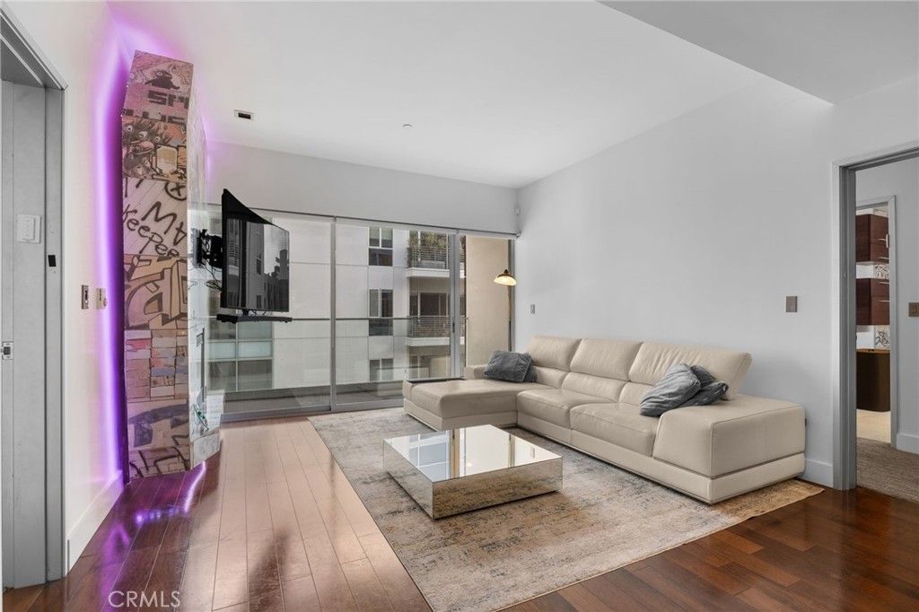 listing image 130724223461586924436