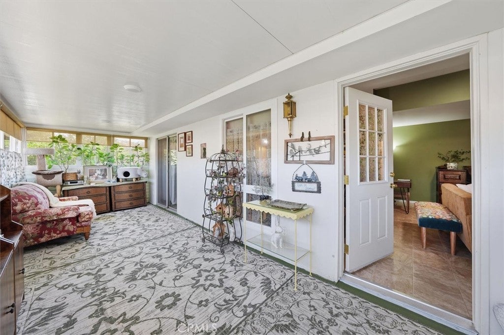 26742 Whispering Leaves, Unit B