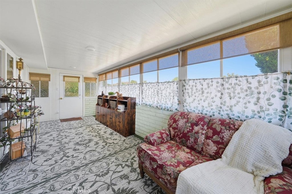 26742 Whispering Leaves, Unit B