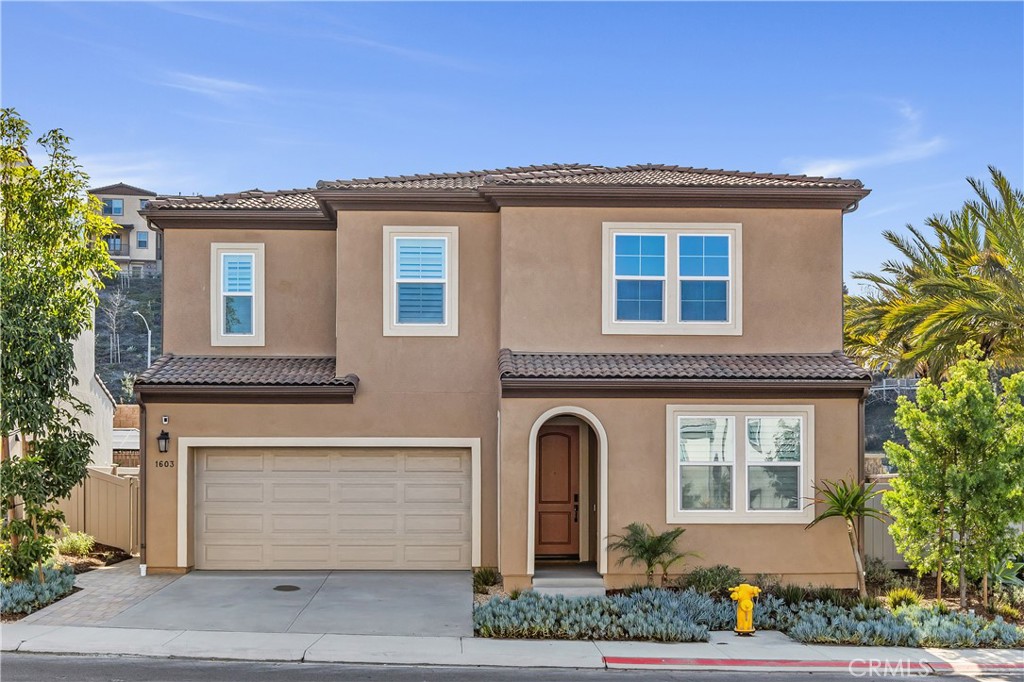1603 Laurelwood