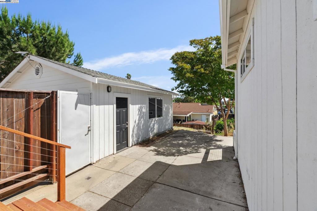 VINE HILL - Residential