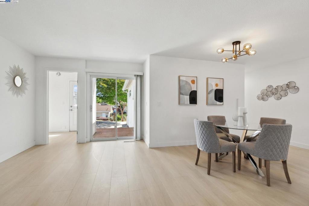 VINE HILL - Residential