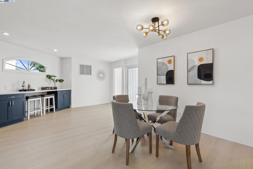 VINE HILL - Residential