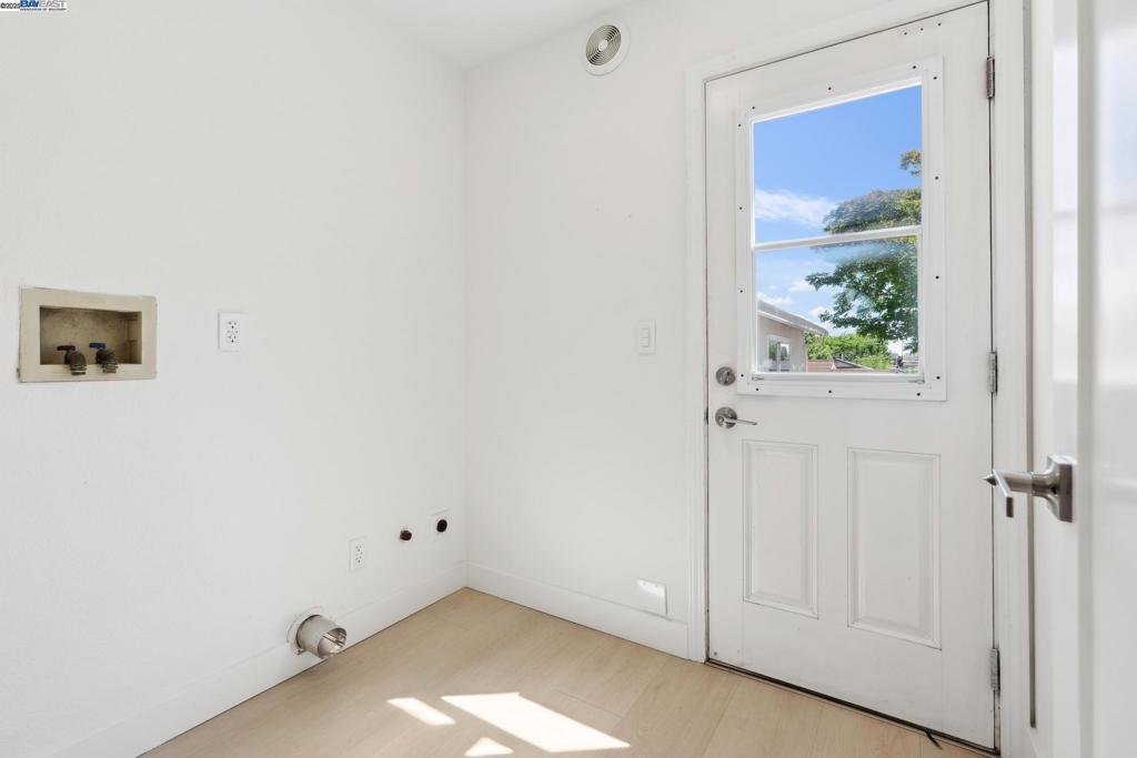 VINE HILL - Residential