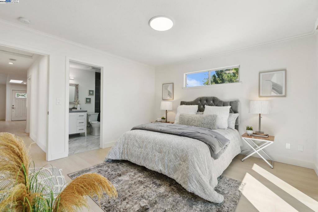 VINE HILL - Residential