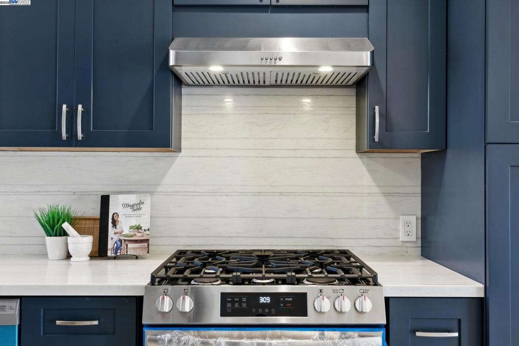 VINE HILL - Residential